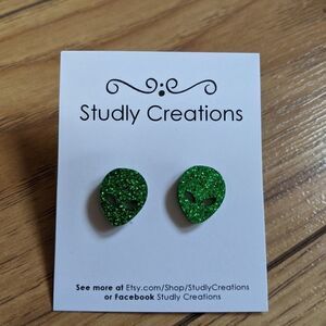 𝅺🆕 Studly Creations alien stud earrings